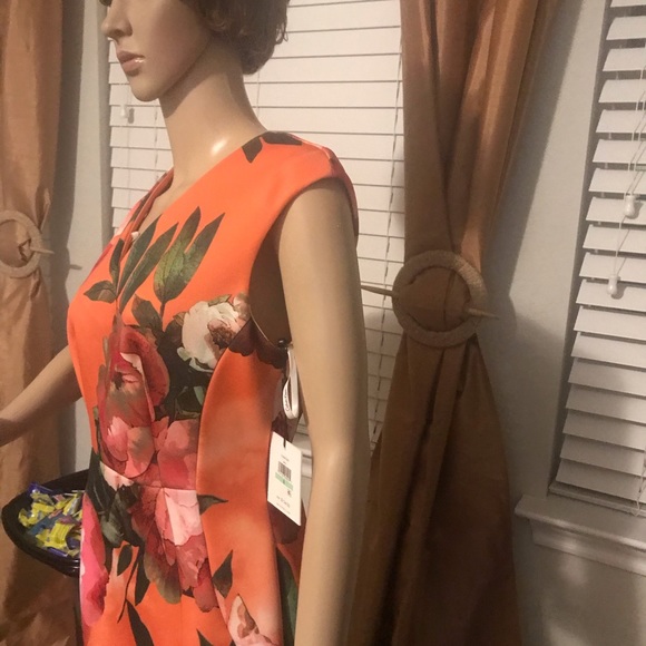 Gorgeous Calvin Klein dress! - Picture 2 of 4